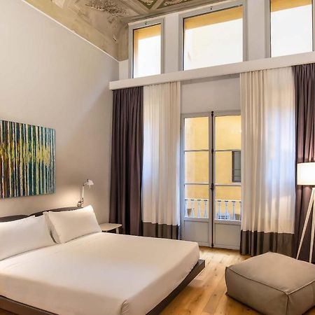 The Charm Of Santa Croce Apartment ฟลอเรนซ์ ภายนอก รูปภาพ
