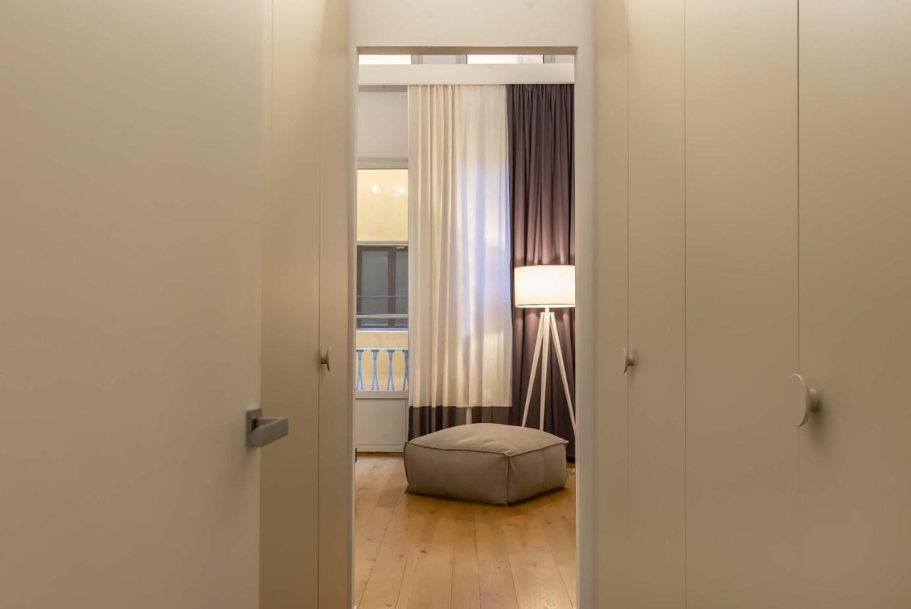 The Charm Of Santa Croce Apartment ฟลอเรนซ์ ภายนอก รูปภาพ