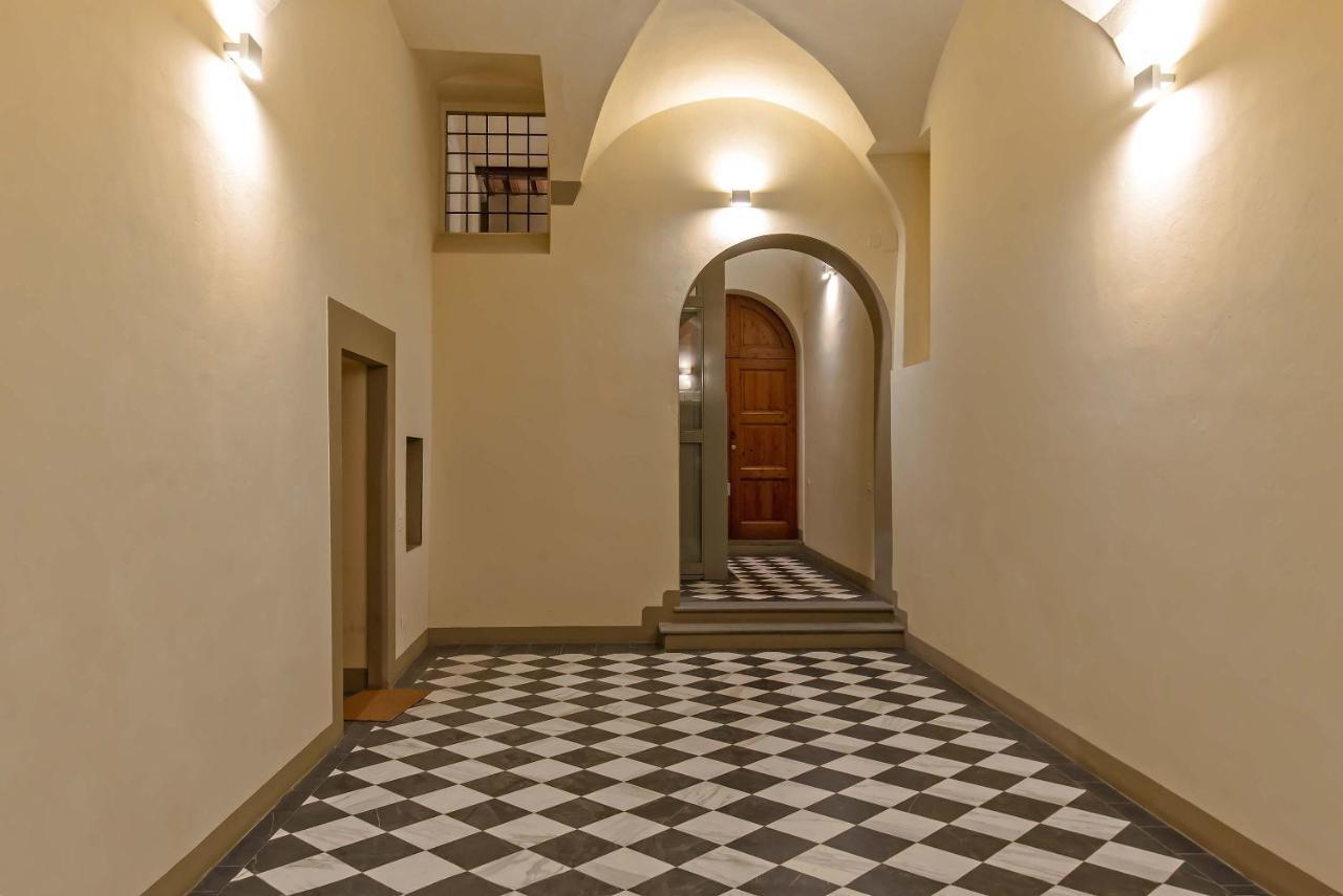 The Charm Of Santa Croce Apartment ฟลอเรนซ์ ภายนอก รูปภาพ